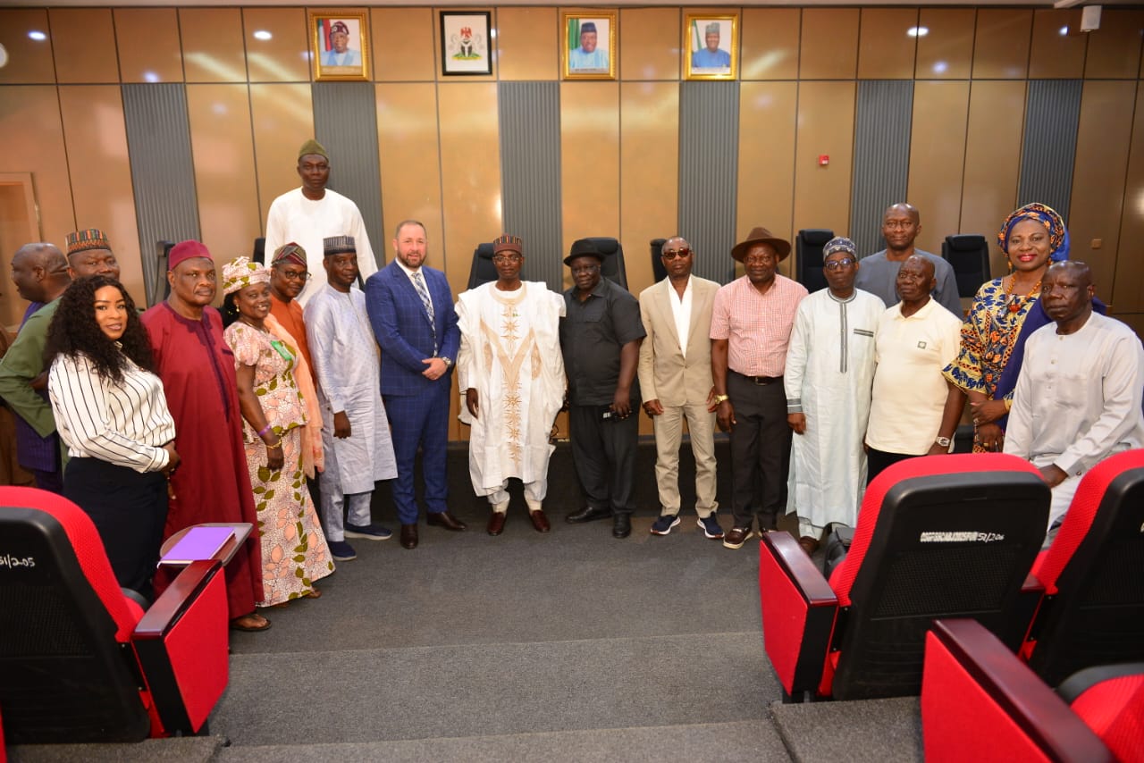 Livestock Ministry Receives Investment Proposal from Industry Partners